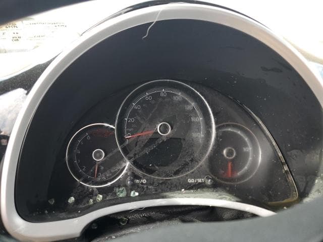 2017 VOLKSWAGEN BEETLE S/SE 9