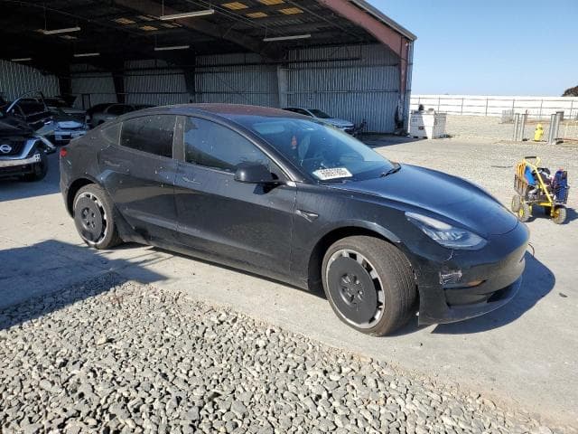 2018 TESLA MODEL 3 4