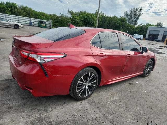 2020 TOYOTA CAMRY SE 3