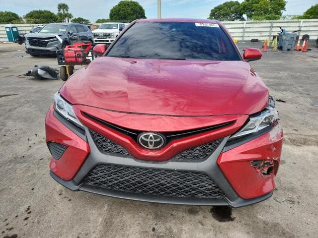 2020 TOYOTA CAMRY SE 5