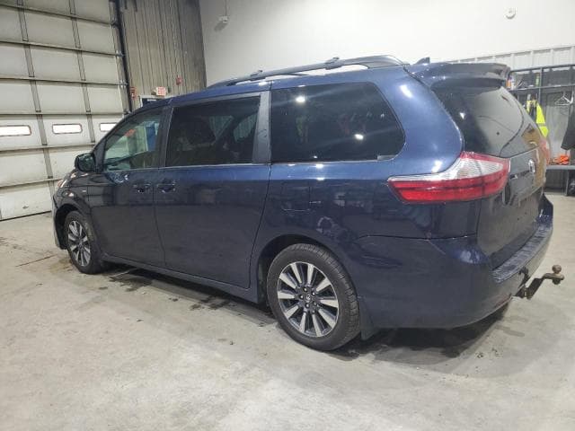 2018 TOYOTA SIENNA LE 7-PASSENGER 2