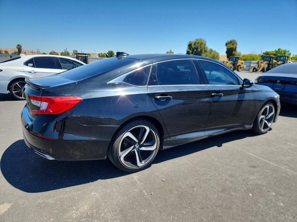 2018 HONDA ACCORD SPORT 3