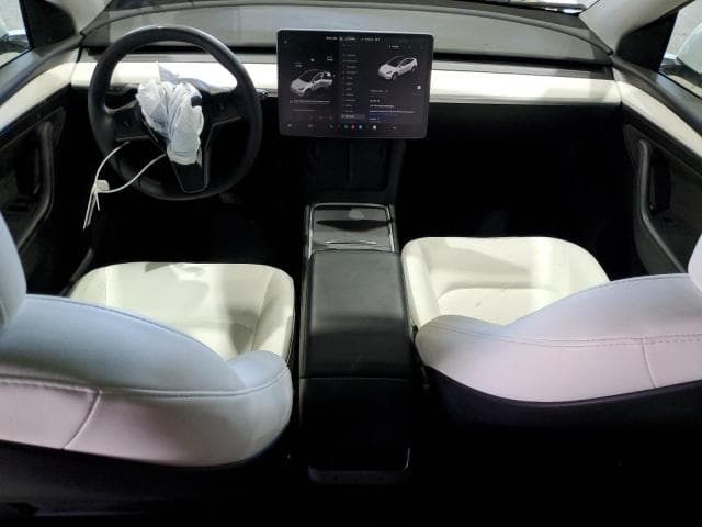 2023 TESLA MODEL Y 8