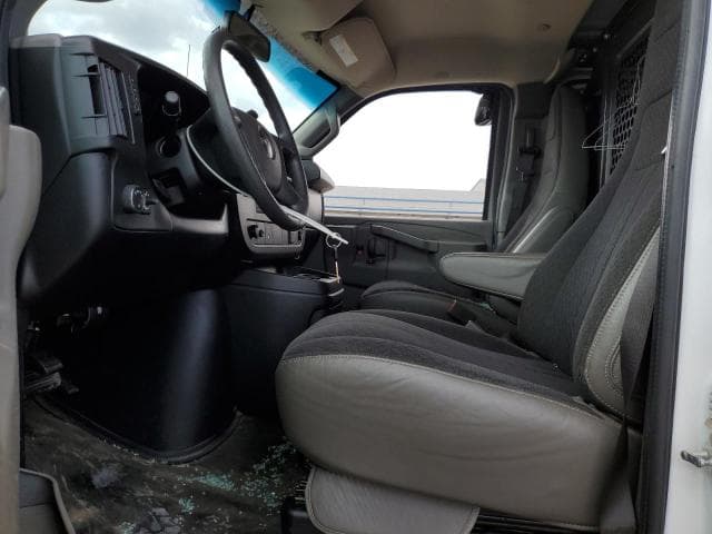 2019 GMC SAVANA G2500 7