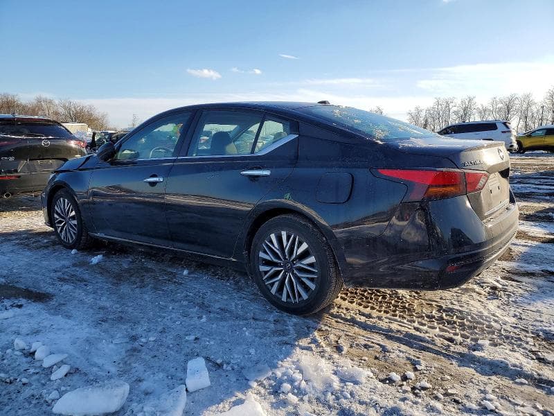 2024 NISSAN ALTIMA SV 2