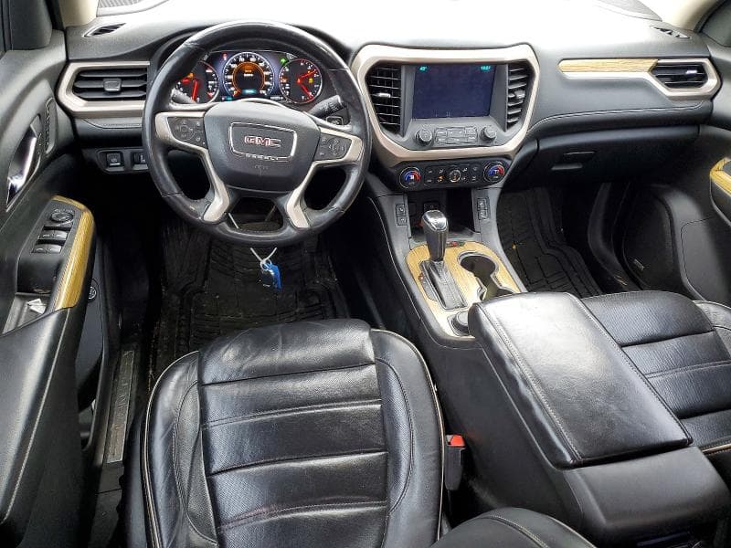 2017 GMC ACADIA DENALI 8
