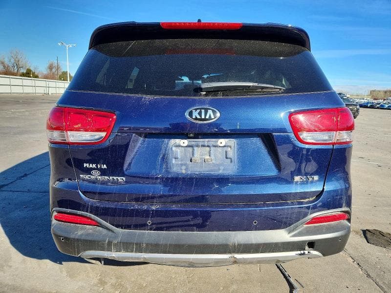 2017 KIA SORENTO EX 6