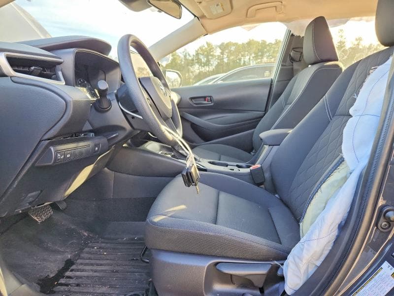2025 TOYOTA COROLLA LE 7