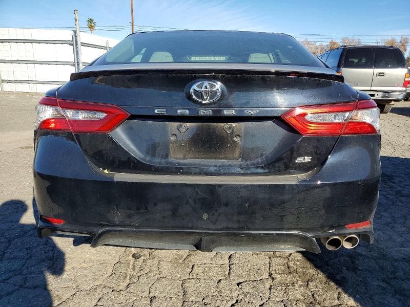 2018 TOYOTA CAMRY L 6