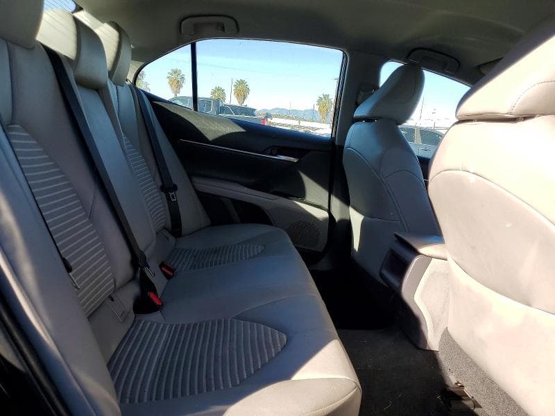 2018 TOYOTA CAMRY L 10