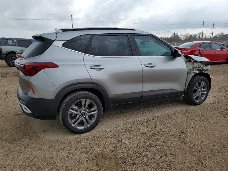 2021 KIA SELTOS S 3