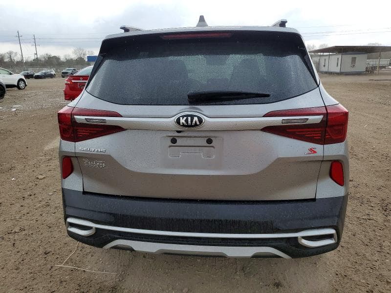 2021 KIA SELTOS S 6