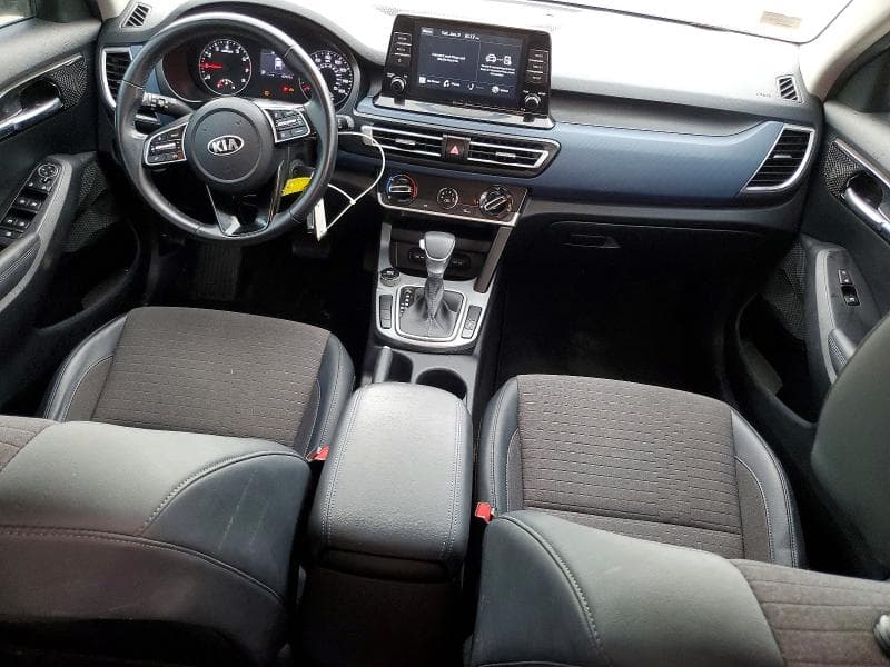 2021 KIA SELTOS S 8