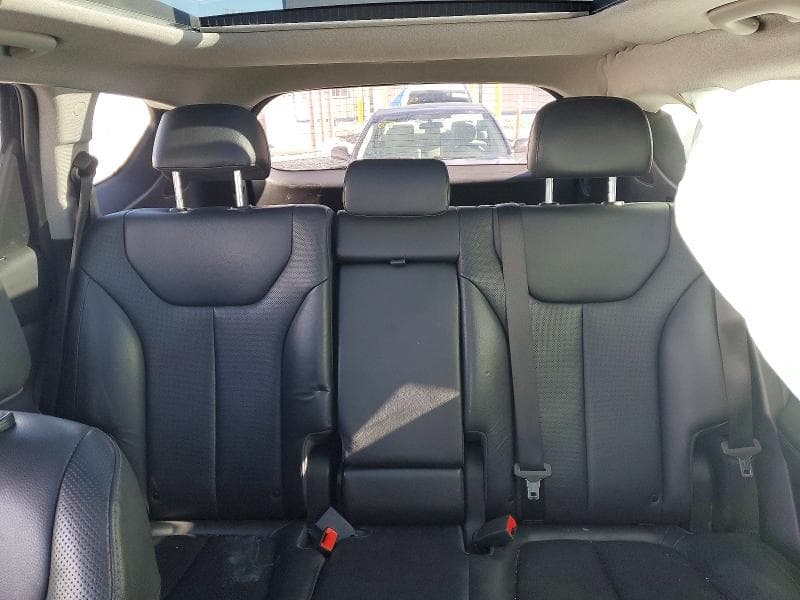 2020 HYUNDAI SANTA FE LIMITED 10