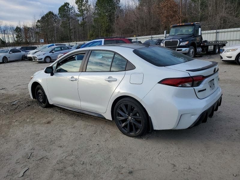 2024 TOYOTA COROLLA XSE 2