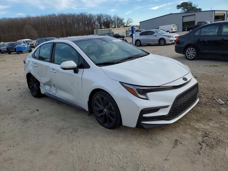 2024 TOYOTA COROLLA XSE 4
