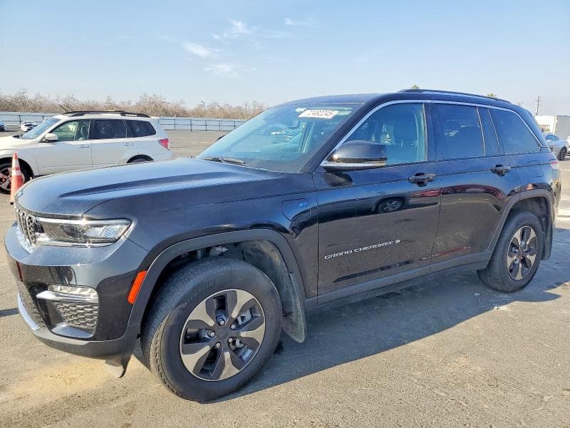 2023 JEEP GRAND CHEROKEE - 1