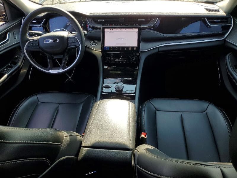 2023 JEEP GRAND CHEROKEE 8