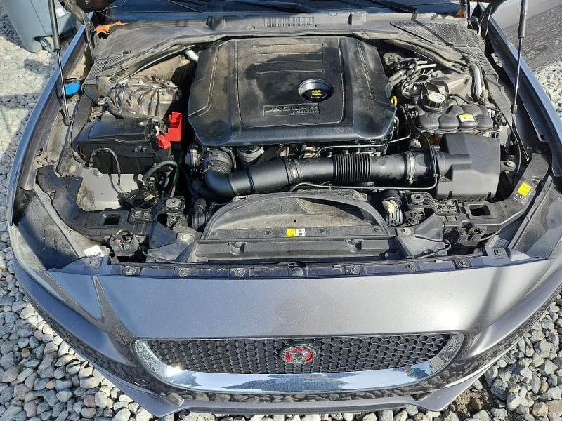 2017 JAGUAR XE PREMIUM PREMIUM 12