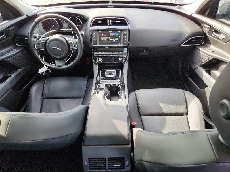 2017 JAGUAR XE PREMIUM PREMIUM 9