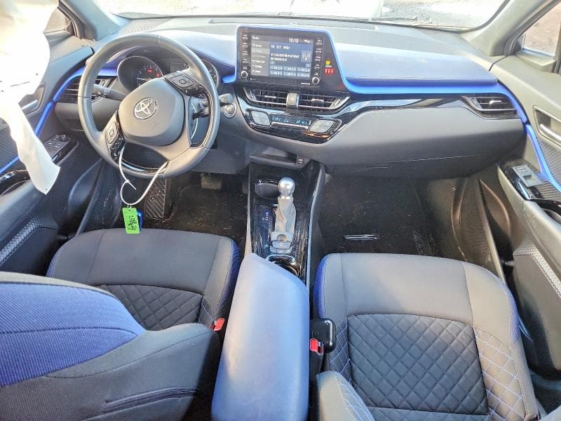 2022 TOYOTA C-HR XLE XLE 8