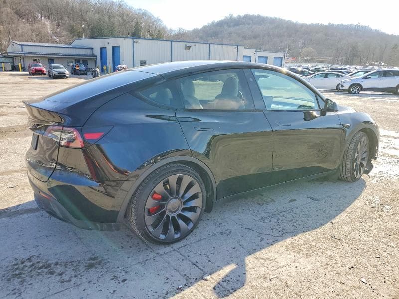 2024 TESLA Y 3