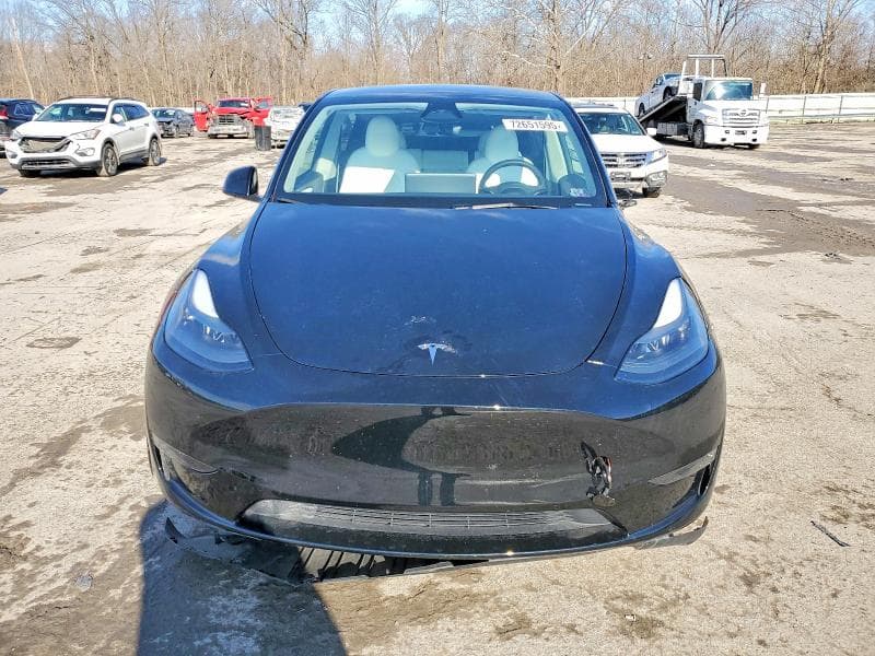 2024 TESLA Y 5