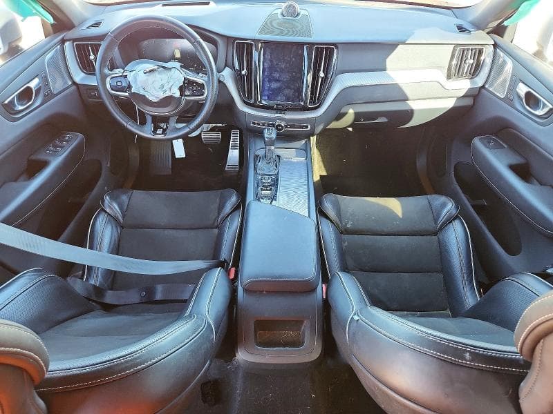 2019 VOLVO XC60 T5 R-DESIGN 8
