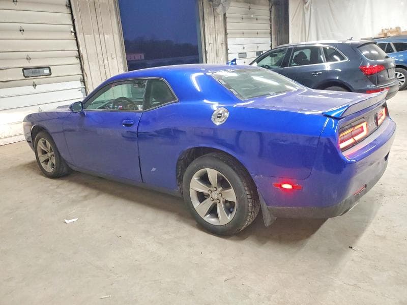 2022 DODGE CHALLENGER SXT 2