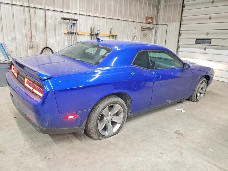 2022 DODGE CHALLENGER SXT 3