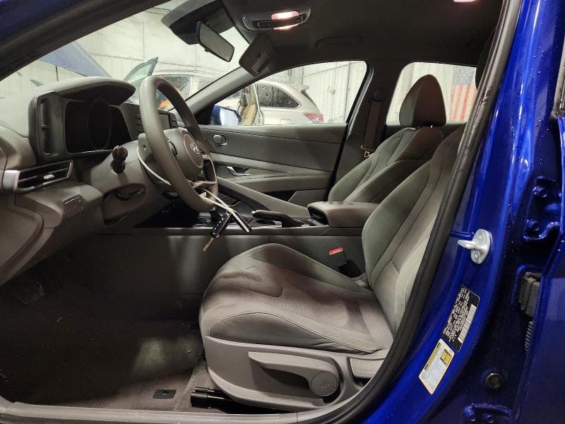 2023 HYUNDAI ELANTRA SE SE 8