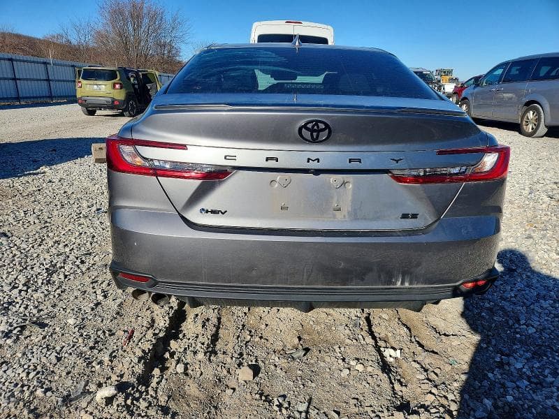 2025 TOYOTA CAMRY XSE 6