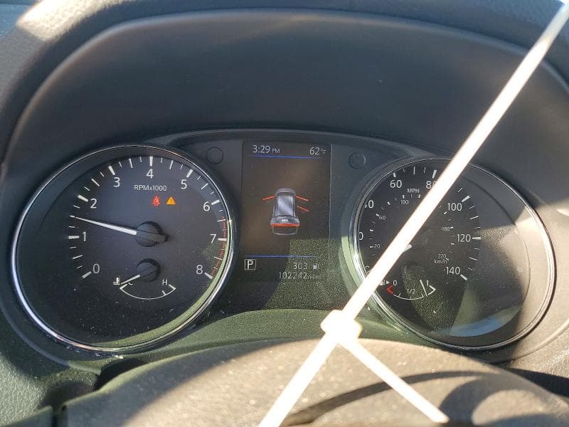 2018 NISSAN ROGUE SV 9