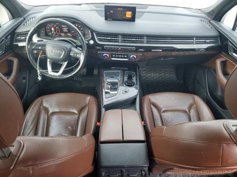 2017 AUDI Q7 8