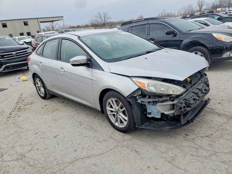 2016 FORD FOCUS SE 4