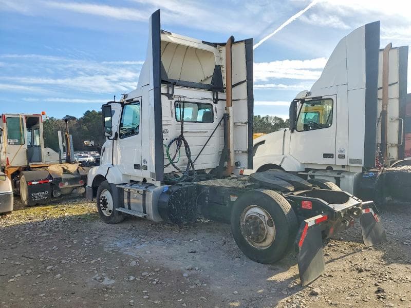 2017 VOLVO VN VNL VNL 4