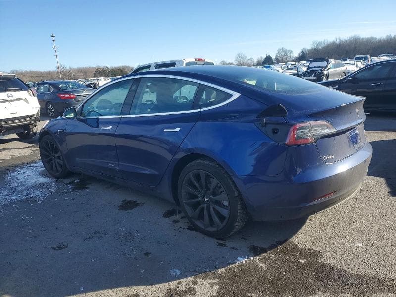 2018 TESLA MODEL 3 2