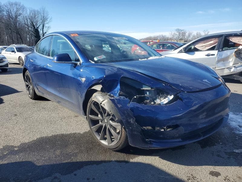 2018 TESLA MODEL 3 4