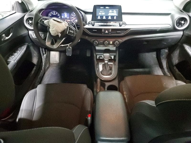 2020 KIA FORTE FE 8