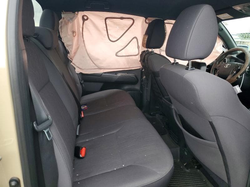 2018 TOYOTA TACOMA DOUBLE CAB DOUBLE CAB 10