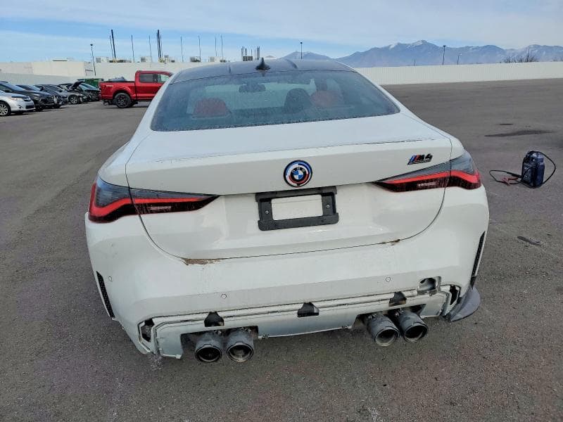 2022 BMW M4 COMPETITION 6
