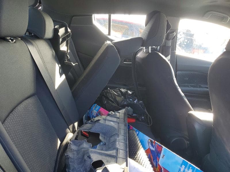 2019 TOYOTA C-HR 11