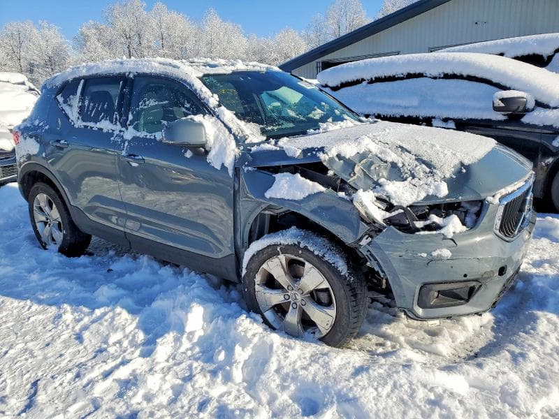 2020 VOLVO XC40 T5 MOMENTUM T5 MOMENTUM 5