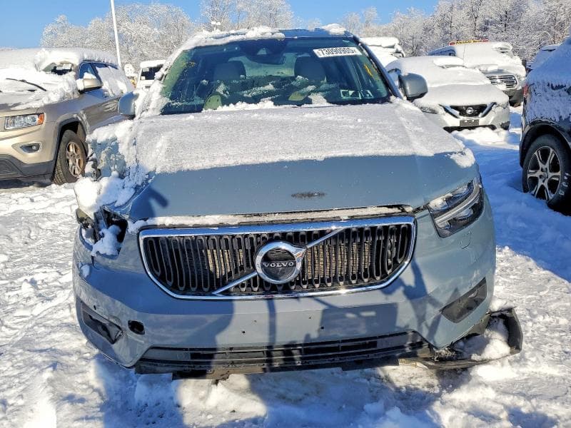 2020 VOLVO XC40 T5 MOMENTUM T5 MOMENTUM 6
