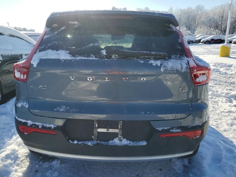 2020 VOLVO XC40 T5 MOMENTUM T5 MOMENTUM 7