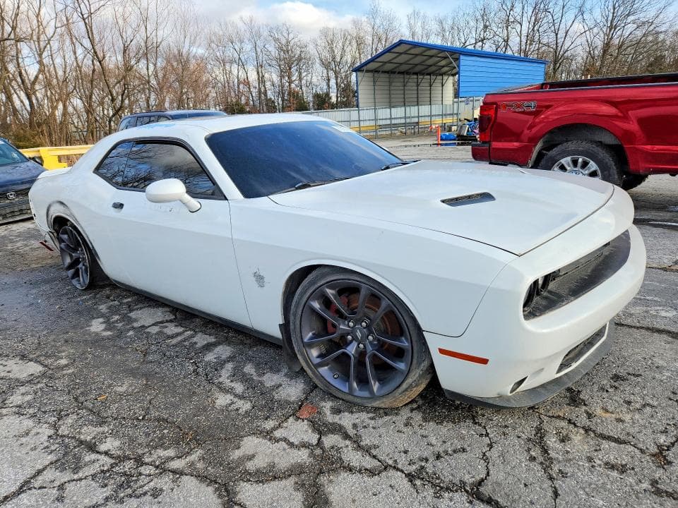 2017 DODGE CHALLENGER R 4