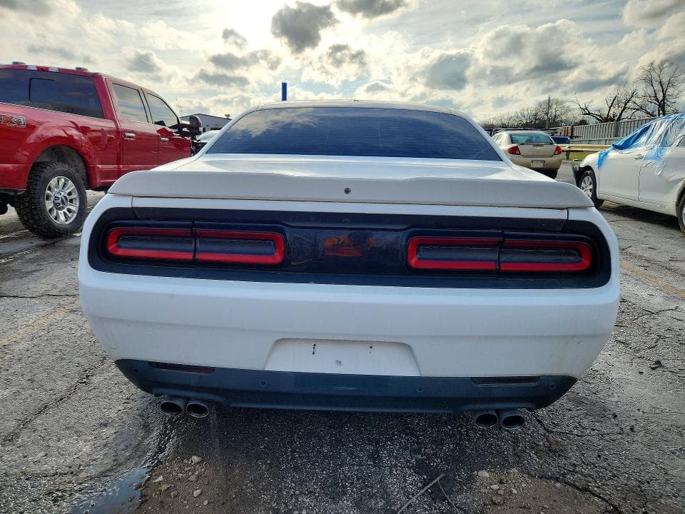 2017 DODGE CHALLENGER R 6