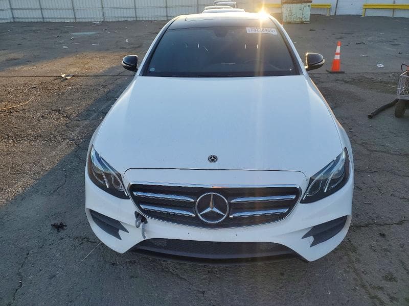 2018 MERCEDES-BENZ E 300 300 5