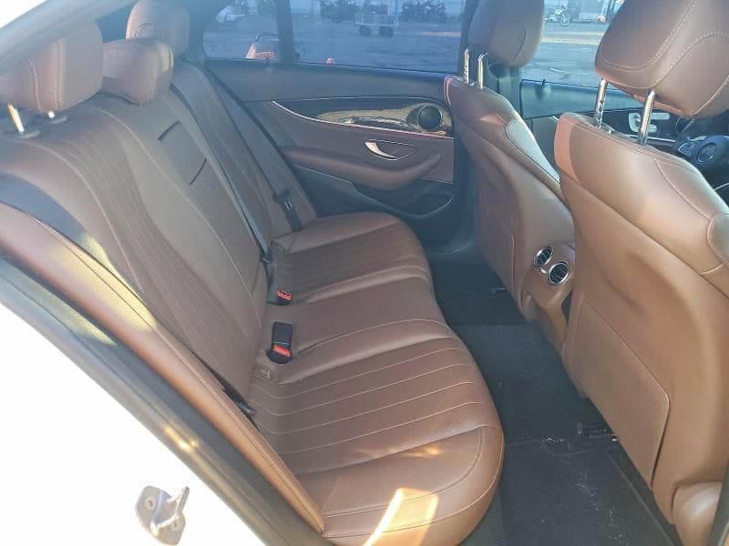 2018 MERCEDES-BENZ E 300 300 10