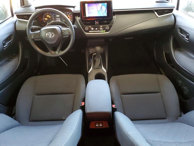 2025 TOYOTA COROLLA LE 8